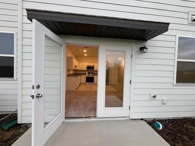 Building Photo - 177 Mandovi St