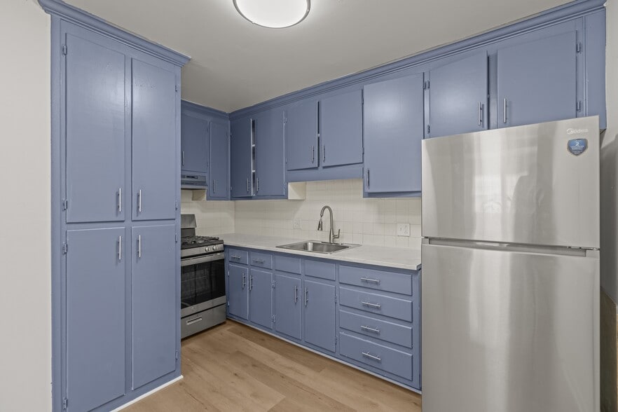 Building Photo - Summercrest Apartments