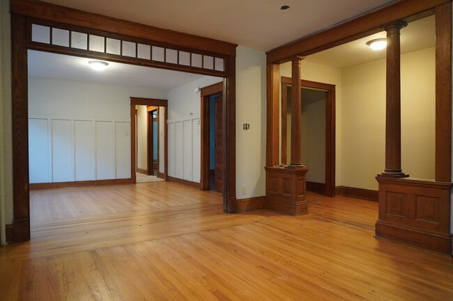 Building Photo - 58 Summit Ave