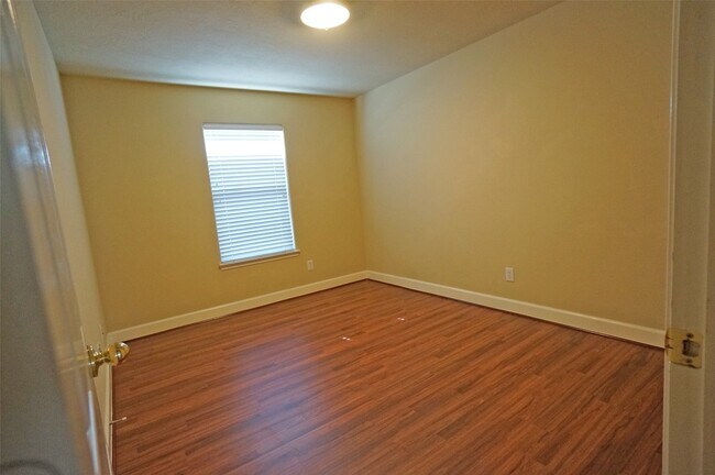 Building Photo - 24414 Cornell Park Ln