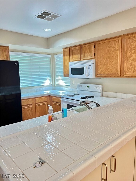 Building Photo - 2180 Pinetop Ln