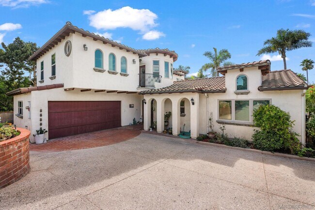 Building Photo - 701 N Granados Ave