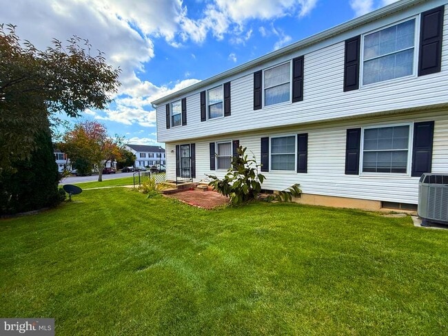 Building Photo - 5 Coliston Rd