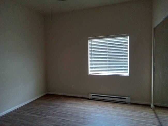 Building Photo - 160 Rutherford Ln
