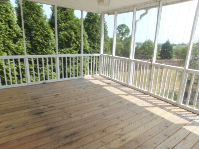 Building Photo - 70 Kelsney Ridge Dr