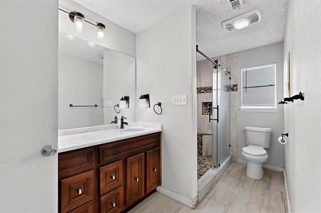 Building Photo - 2407 Meadow Creek Dr