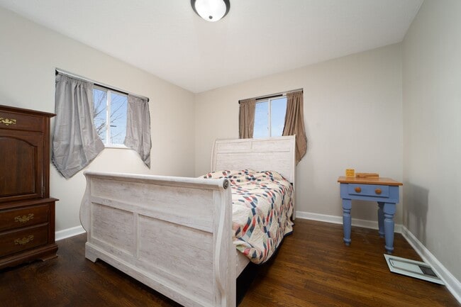 Building Photo - Beautiful 3 Bedroom Home outside of Centerville