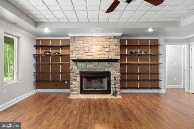 Building Photo - 10701 Whispering Way