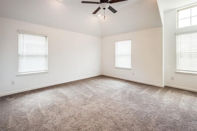 Building Photo - 1619 Ryon Falls Dr