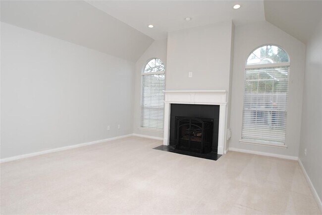 Building Photo - 20703 Spring Rose Dr