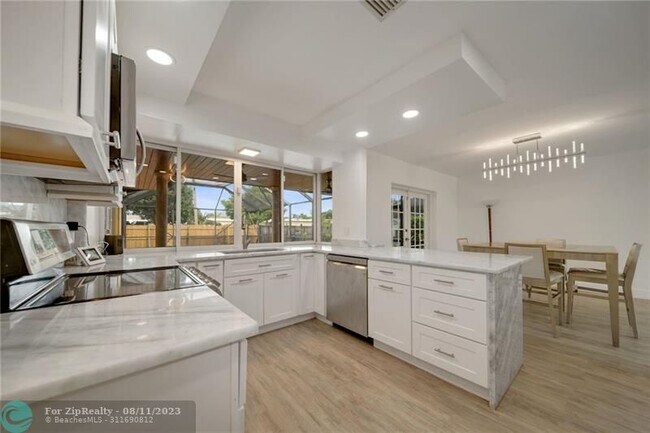 Building Photo - 4115 Madison St