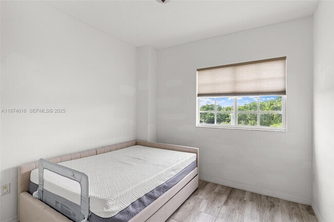 Building Photo - 5271 SW 8th St