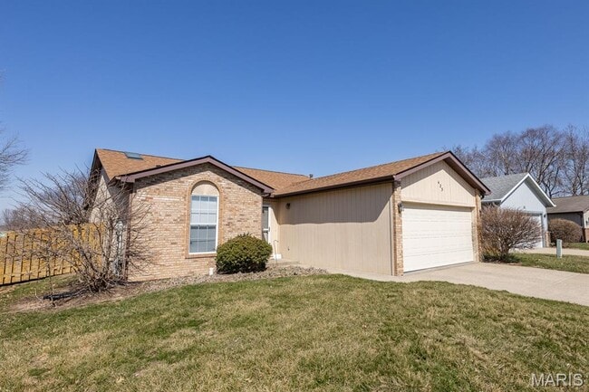 Building Photo - 425 Eagle Terrace Dr