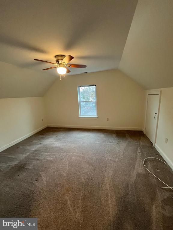 Building Photo - 112 E Howell Ave