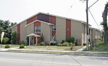 Building Photo - 3411 S Chicago Ave