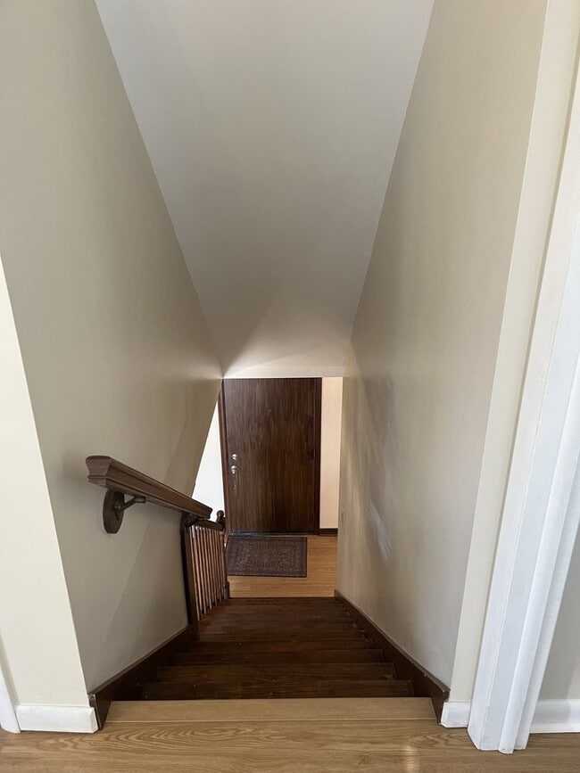 Building Photo - 8298 Scenic Dr