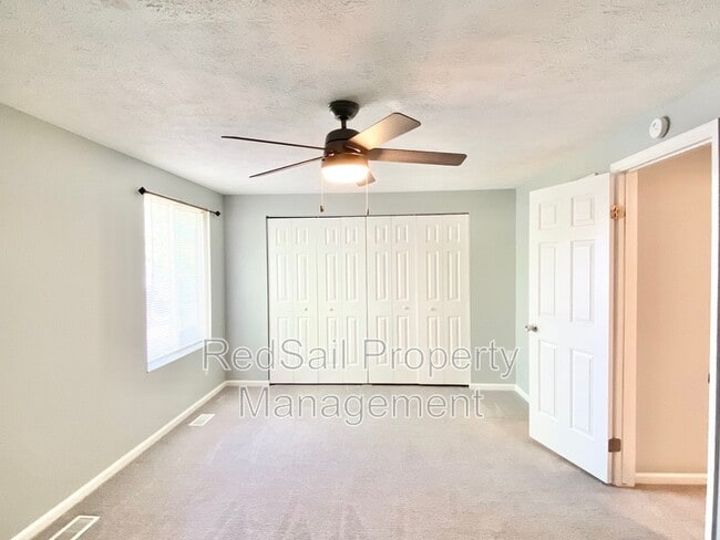 Building Photo - 30 Lucinda Ct