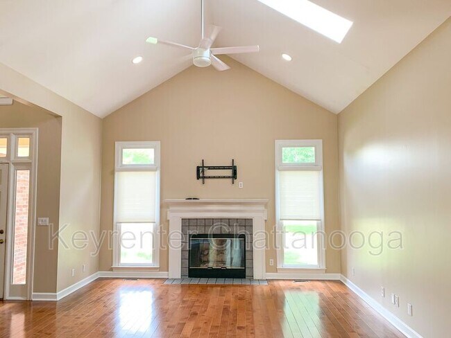 Building Photo - 8011 Dancing Fern Trail