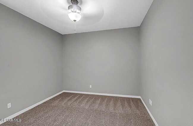 Building Photo - 14717 Pebble Hills Blvd