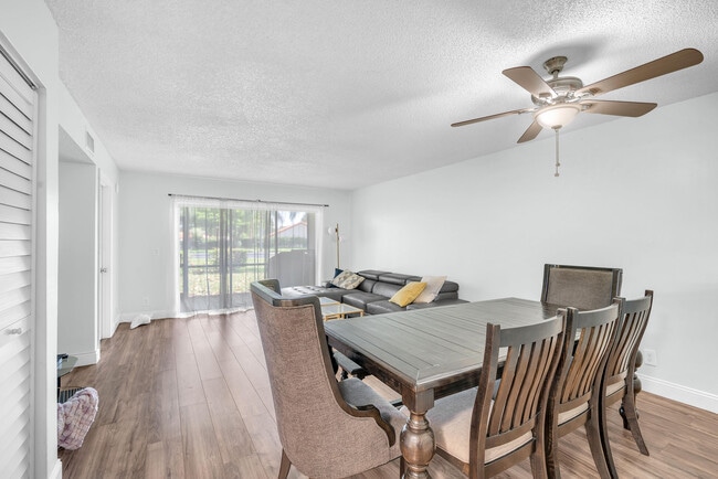 Building Photo - 1403 Congressional Way