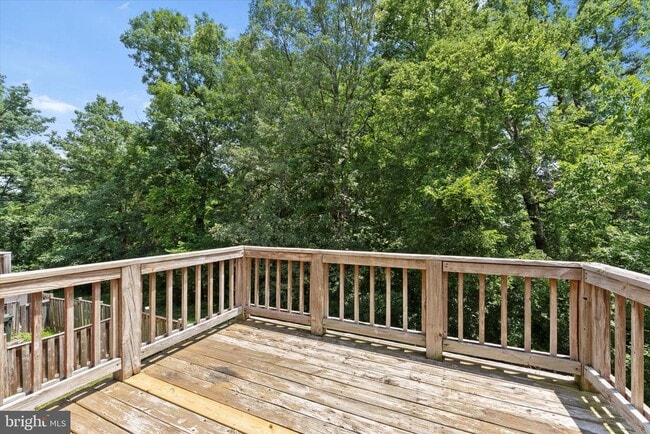 Building Photo - 7385 Emerald Dr