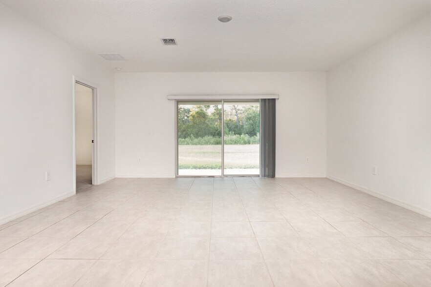 Building Photo - 176 Citrine Loop