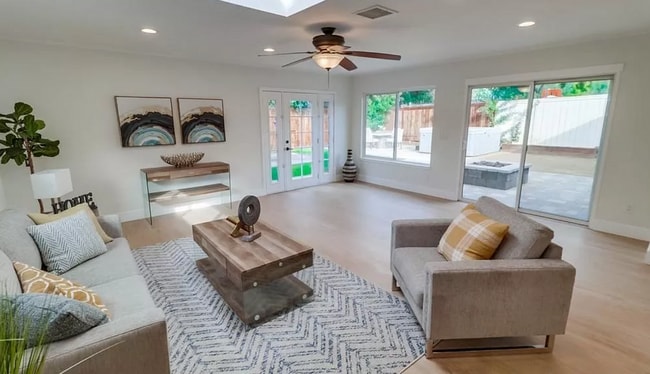 Building Photo - Beautiful upgraded home walking distance to SDSU