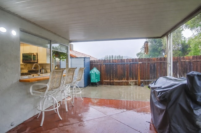 Building Photo - 1140 Harding St