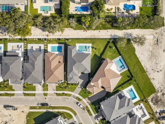 Building Photo - 19701 NE 16th Pl