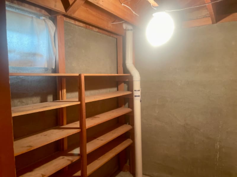 Building Photo - 778 4th Ave W