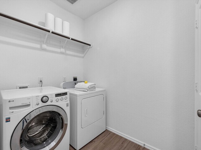 Building Photo - 3008 Delancey Bnd Wy