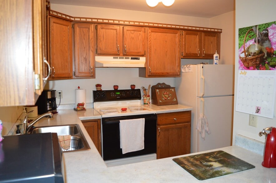 Building Photo - 554 Seminole Way