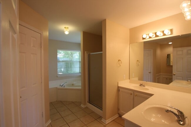 Building Photo - Almost Ready! 3 Bedroom 2 Bath in Whitehouse ISD!