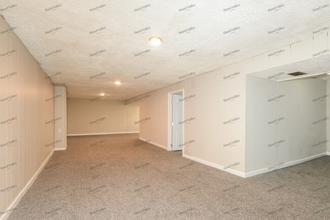 Building Photo - 7335 Landi Ct