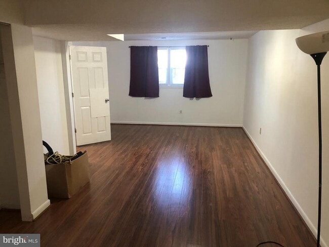 Building Photo - 19212 Deep Run Ct