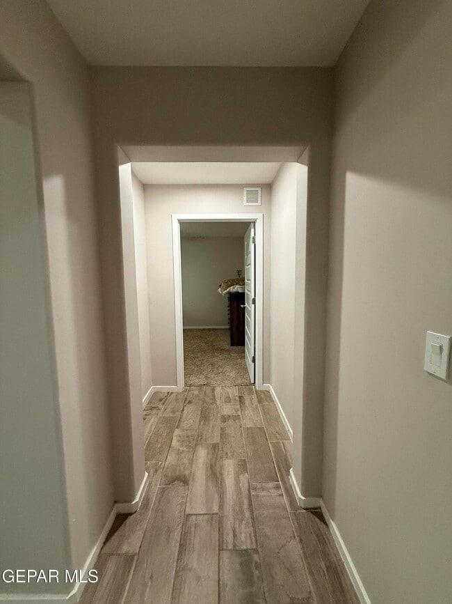 Building Photo - 13841 Paseo Central Ave