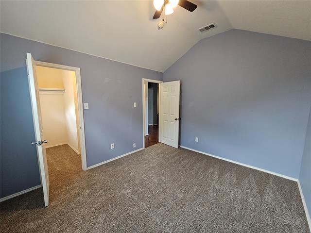 Building Photo - 2408 Finch Dr