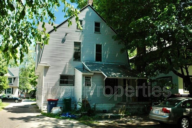 Building Photo - 145 Fuller Ave SE
