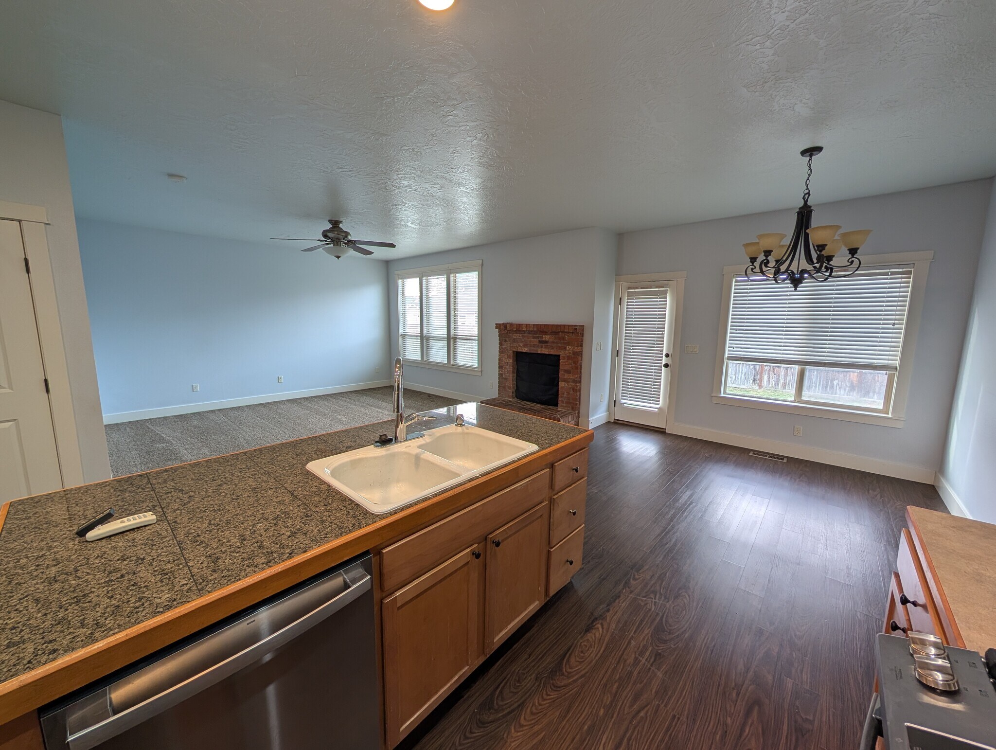Building Photo - 11218 W Hazelwood Dr