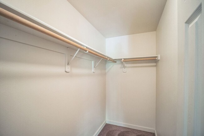 Building Photo - 3114 SE Tumblestone Dr