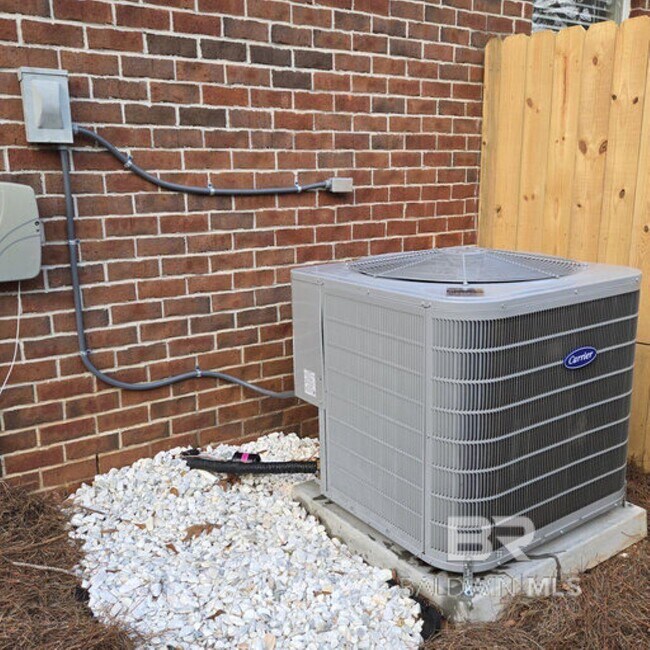 Building Photo - 24296 Gemstone Dr