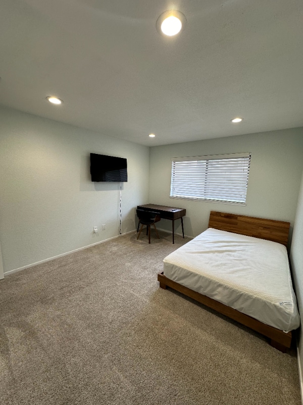 Building Photo - 3325 Socrates Dr