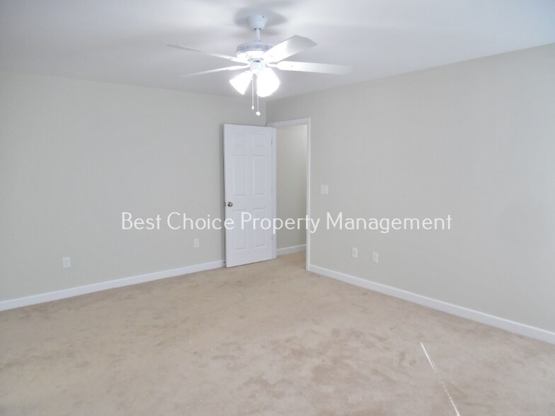 Building Photo - 2 Autumn Creek Way