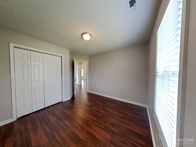 Building Photo - 81 Ashcott Dr