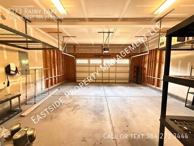Building Photo - 2373 Rainy Lake St