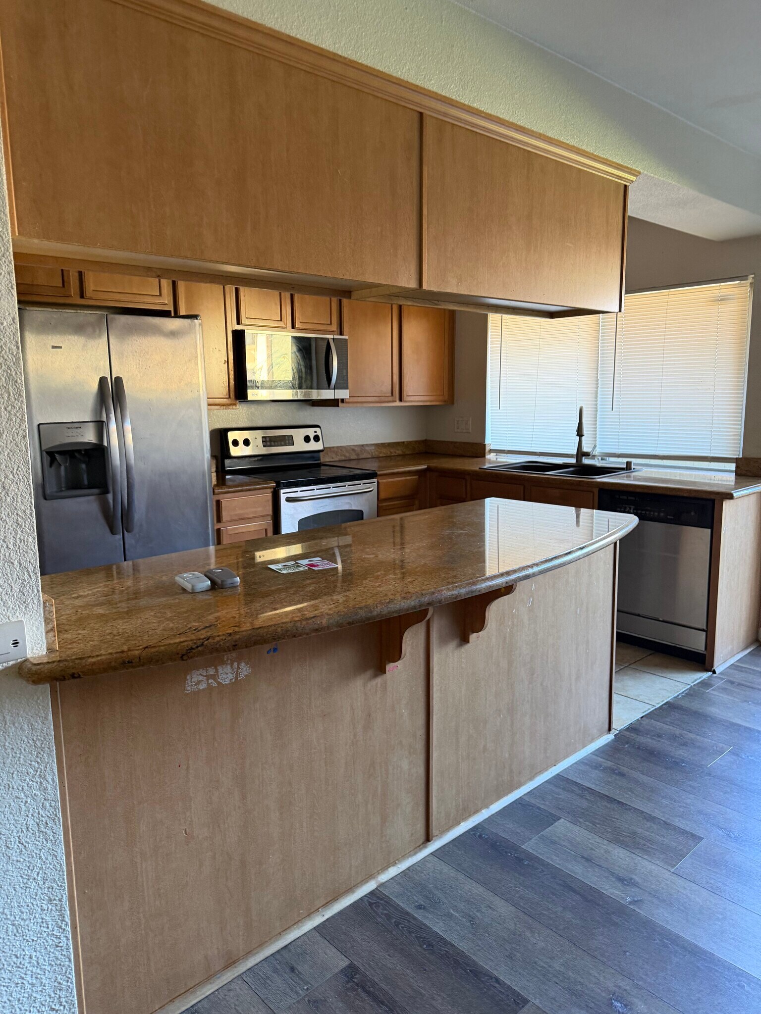 Building Photo - 615 Fredricks Ave