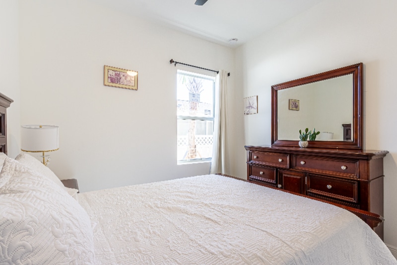 Building Photo - 2213 Simms St