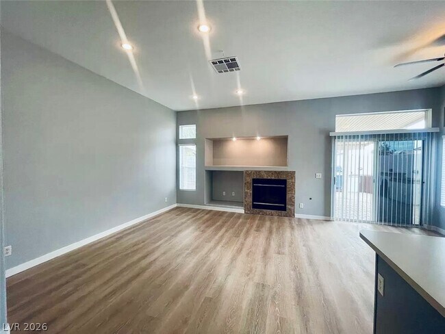 Building Photo - 4417 Cinema Ave