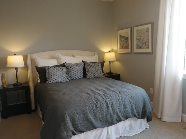 Primary bedroom - 4508 Woodberry St