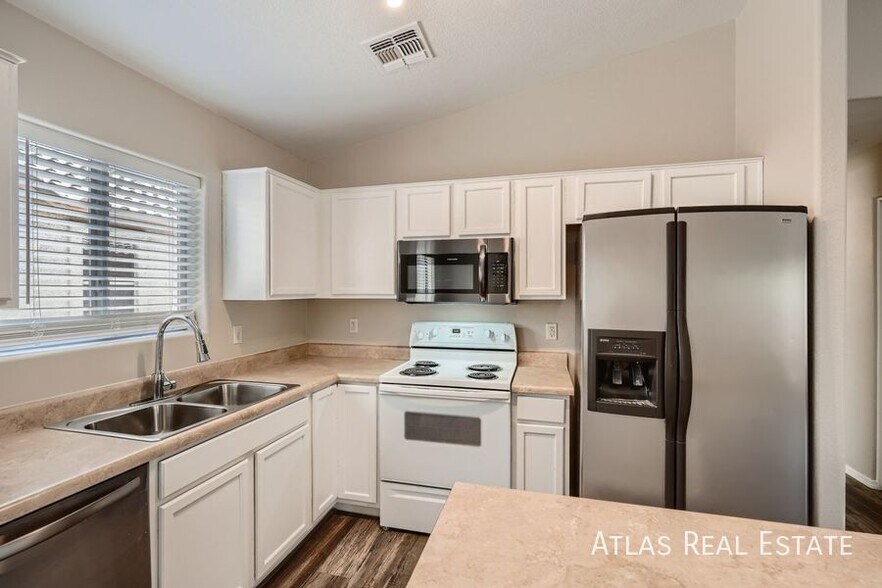 Building Photo - 13194 E Mineta Ridge Dr